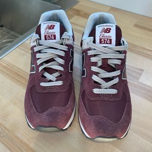 New Balance Classic 574 Core sneakers in burgundy/white. Women’s size 8.5